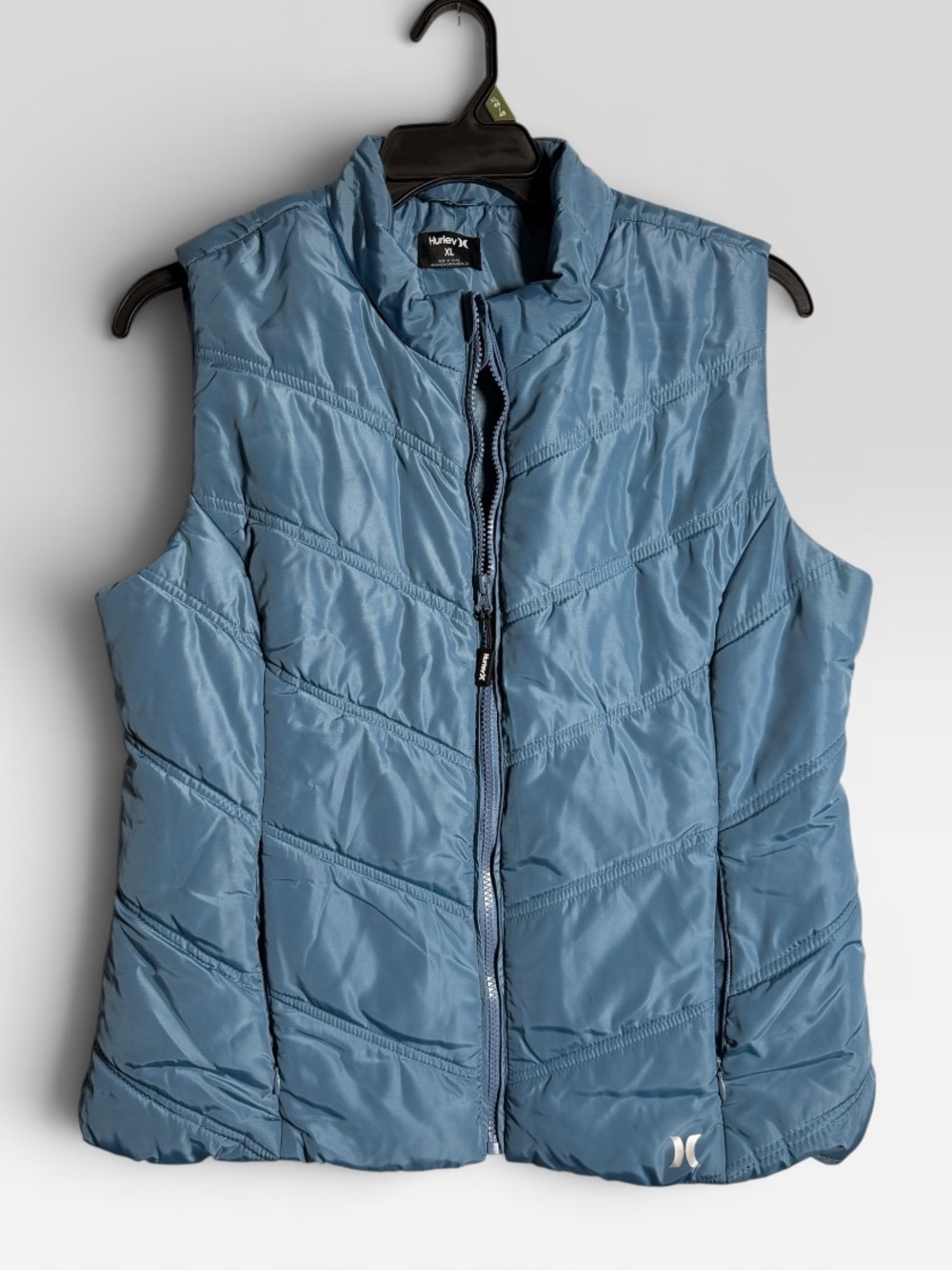 Hurley Women's Sky Blue Quilted Puffer Vest - Picture 2 of 4